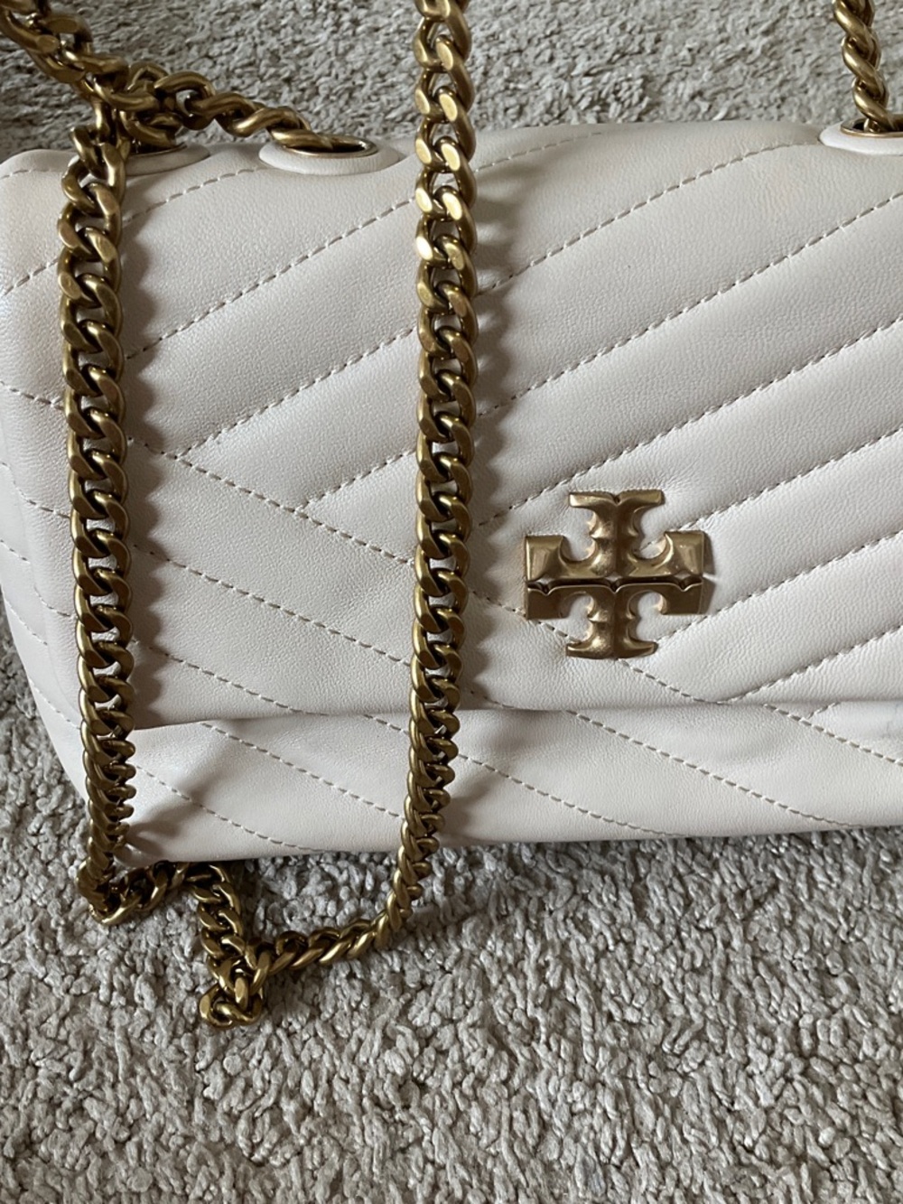 Tory Burch Kira Chevron Convertible Shoulder Bag in Cream with Gold Hardware - Picture 11 of 12